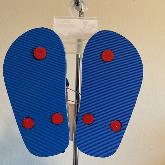 DisneyMickey Mouse Flip Flops Size 7/8 NWT - Picture 2 of 2
